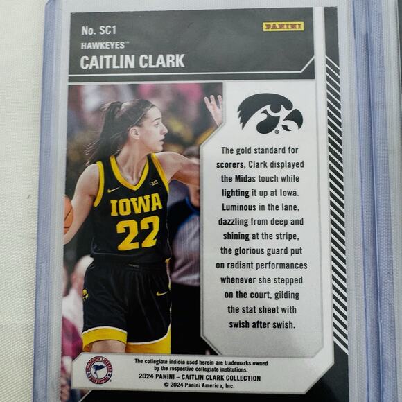 2024 Panini Caitlin Clark Contenders School Colors & Season Ticket Parallel Lot - Picture 5 of 6